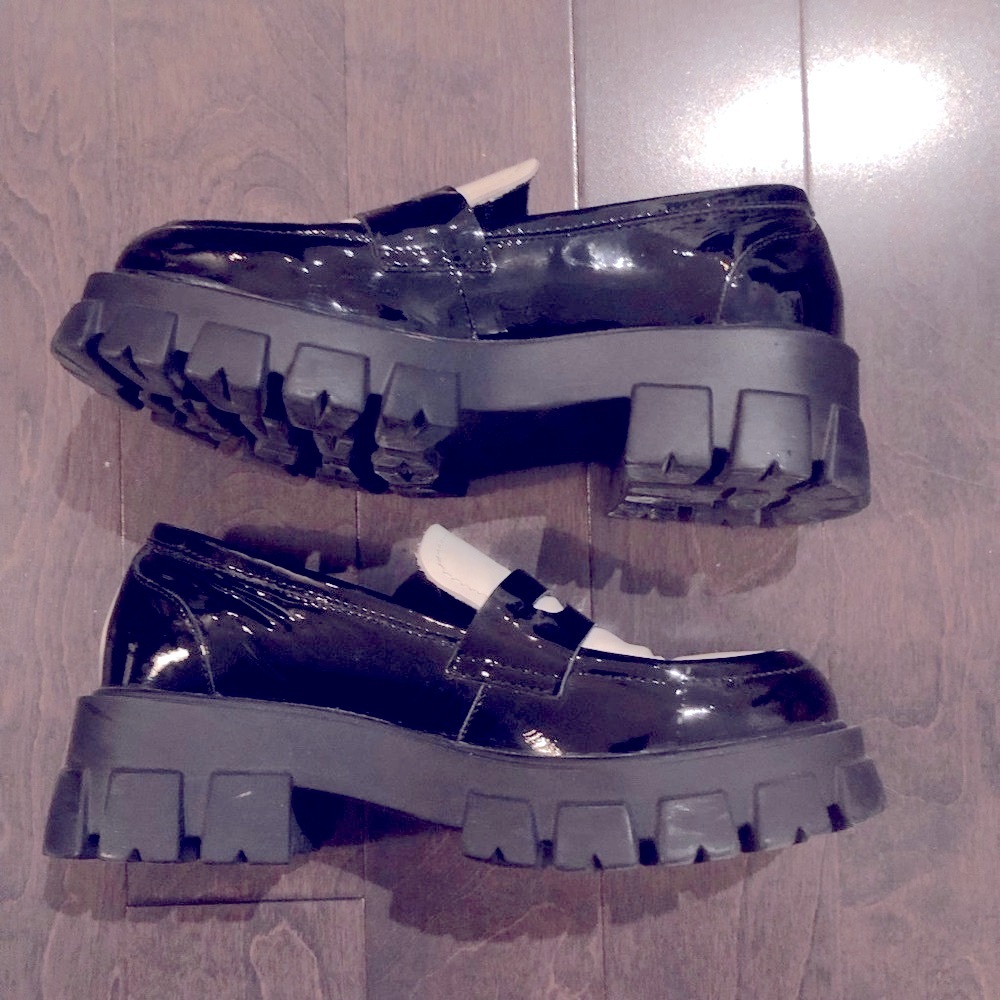Black and Cream Chunky Penny Loafers - Women's Flats - Picture 4 of 5
